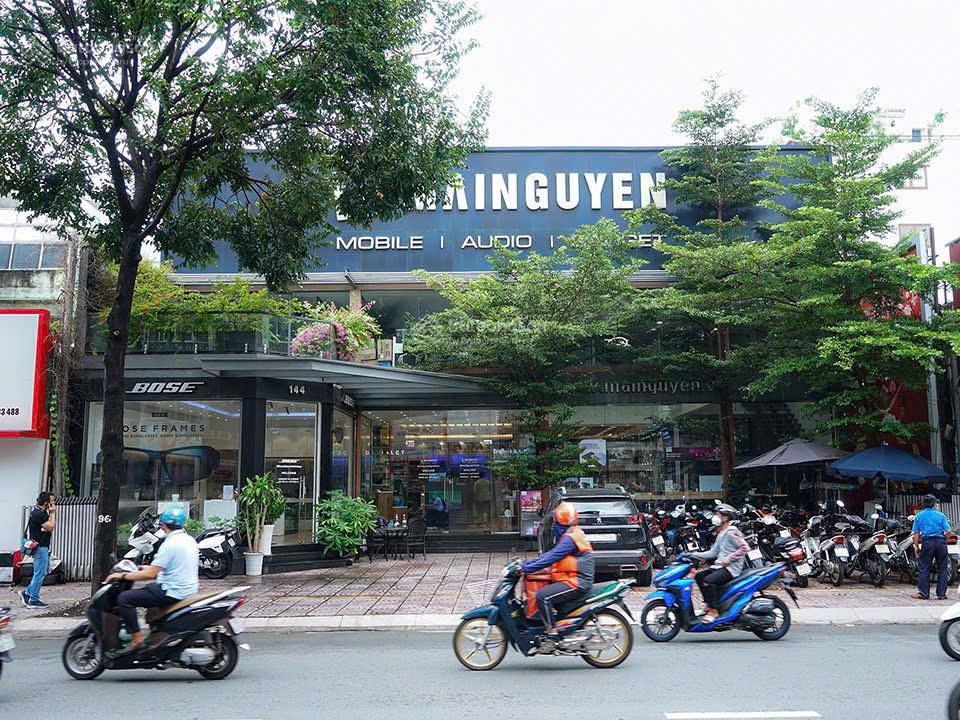 Khu vip mtnb phạm ngọc thạch, quận 3. dt 25x30m. dtcn ~600m2 đất. gpxd 3000m2 sàn. giá 155 tỷ