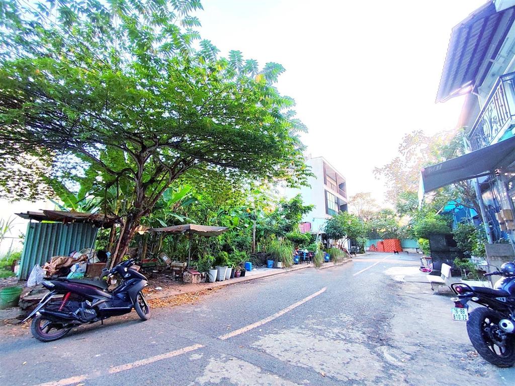 Bán lô góc đường số 1 nguyễn duy trinh p. long trường q.9 giá tốt