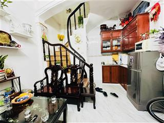 Bán nhà ngõ văn hương 16m2 4 tầng giá 3.3 tỷ sổ đỏ riêng