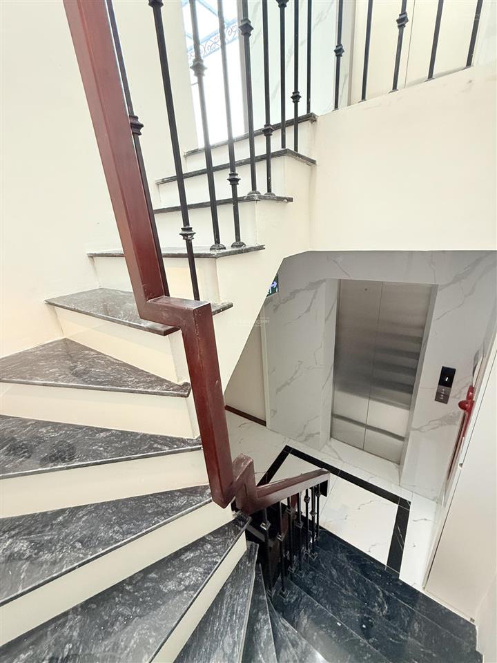 Nguyễn chí thanh 75m 9 tầng gara ô tô 29.8 tỷ