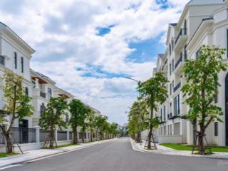 Nhà phố manhattan view sông, sau hồ bơi, gần bến du thuyền 144m² giá 25,5 tỷ