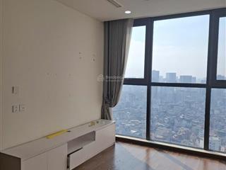Gia đình cần bán căn hộ 2pn, 1wc ở mipec rubik 360, 54m2, giá nhỉnh 6 tỷ, sẵn sổ đỏ giao dịch