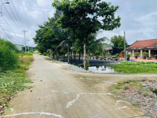 Chủ kẹt ngân hàng cần bán lô đất vườn view kênh thoáng mát(1683m2) giá 1tỷ8.  0909 362 *** thảo