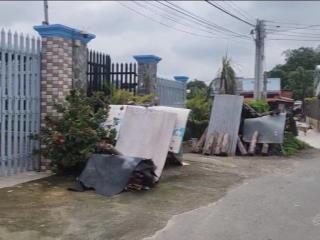 Tôi có miếng đất cần bán ở đường bùi thanh vân lộc du trảng bàng (dt5x23m ful thổ) giá 950tr