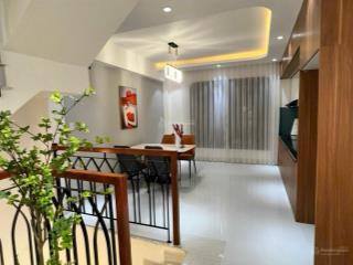 Nhà mới hoàn thiện xong bàn giao full nội thất.thiết kế 1 trệt 1 lửng 3 lầu(dt4x12m)giá 7ty8 còn tl