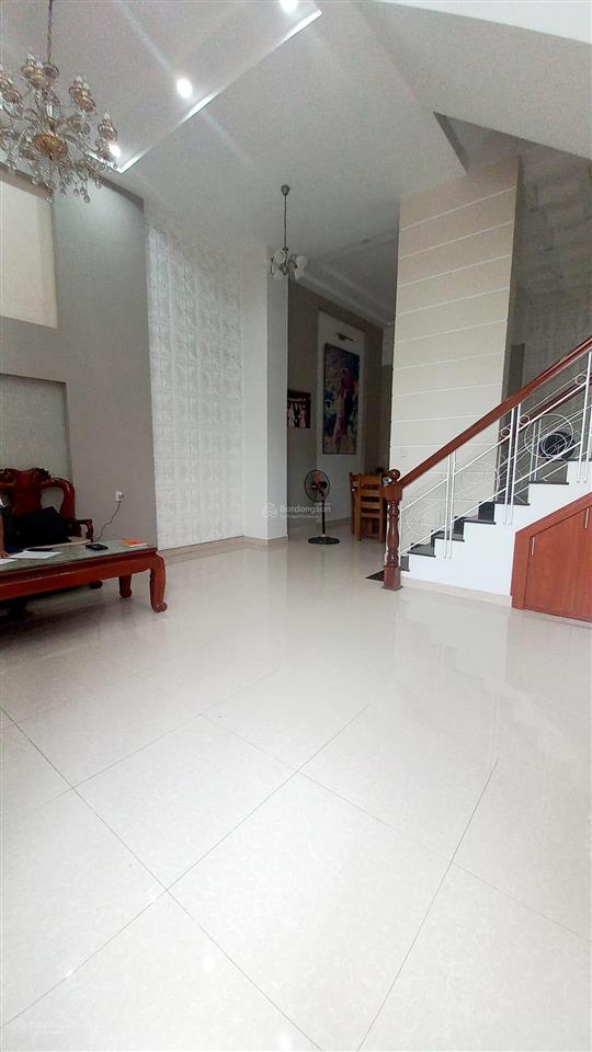 Biệt thự 4 tầng kdc trung tâm quận 7. 10*14 m, chỉ 14 tỷ