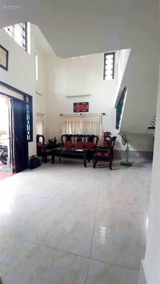 Biệt thự 4 tầng kdc trung tâm quận 7. 10*14 m, chỉ 14 tỷ