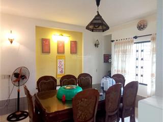 Biệt thự 4 tầng kdc trung tâm quận 7. 10*14 m, chỉ 14 tỷ