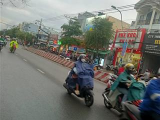 Mặ.t đường huỳnh tấn phát rộng 30 m, kdbb sầm uất. 7,5*30 hơn 17 t.ỷ.