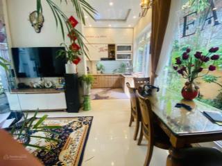 Cần bán nhà sổ riêng xây dựng (hoàn công) trung tâm nguyễn lương bằng, p2, đà lạt