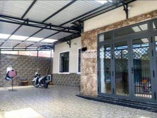 Bán nhà sổ riêng xây dựng  hẻm ô tô, có sân đậu xe  gần hồ xuân hương