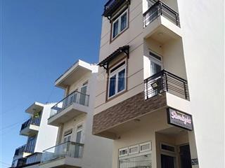 Bán khách sạn 11pn đường ô tô tránh nhau 103m2 tại thông thiên học, 10,5 tỷ giá cực chất