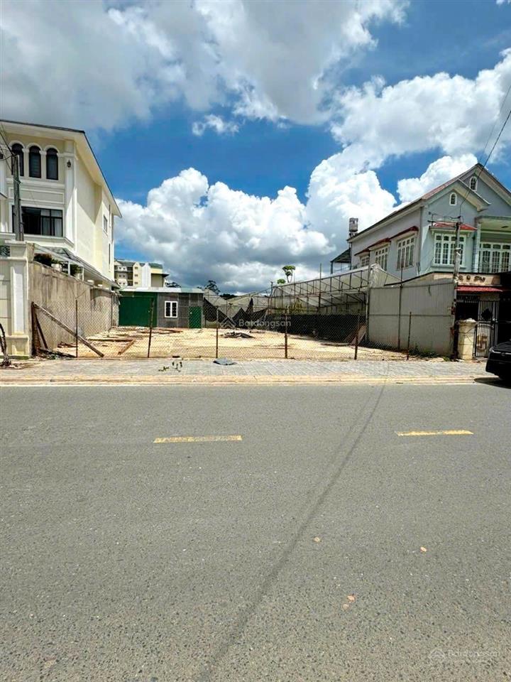 Cần bán gấp lô đất mặt tiền đường nguyên tử lực p8 tp đà lạt