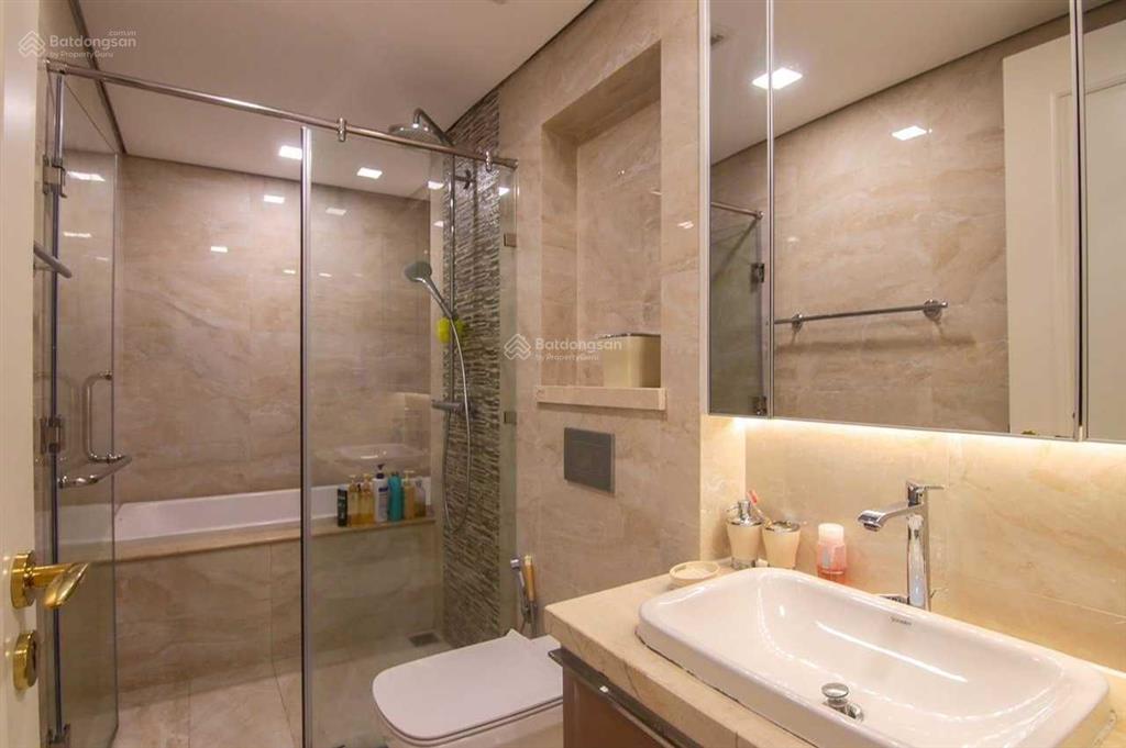 Bán căn hộ 3 phòng ngủ bason vòng cung góc bo view đẹp nhất dự án cạnh penhouse.  0979 669 ***