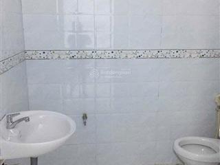 Giảm mạnh còn 9,5 tỷ bán gấp nhà mặt tiền tỉnh lộ 10 bt, dt nở hậu 200m2 (7,3x28m nở hậu)