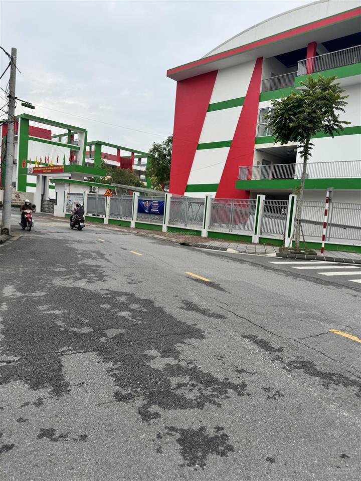 Bán 80m đất tđc phạm khắc quảng việt hưng mt 6m