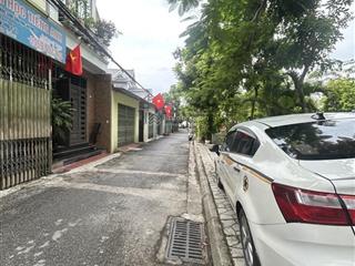Bán nhà giang biên việt hưng 60m 4 tầng ô tô thông