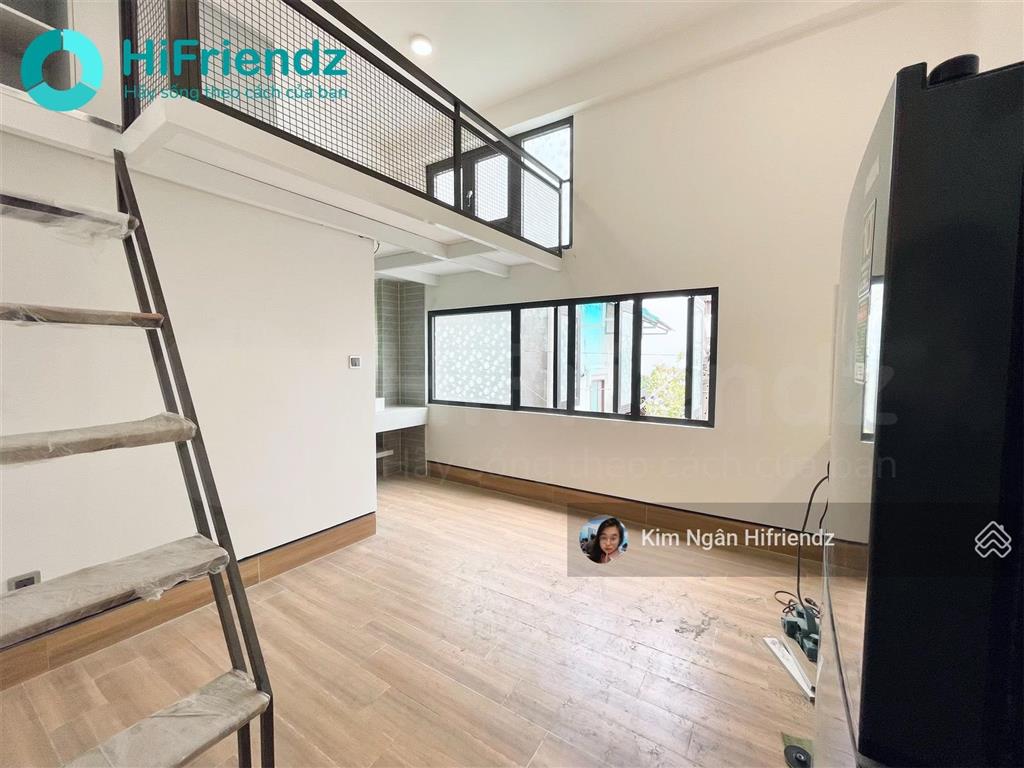 Duplex tone trắng siêu đẹp  diện tích rộng  view landmark 81  vị trí ngay thảo cầm viên sát q1