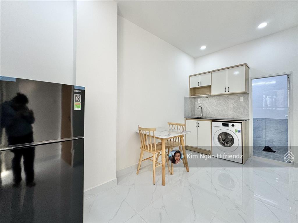 Siêu phẩm 1 phòng ngủ ban công  nhà mới 100%  có thang máy  siêu xịn xò  có máy giặt riêng