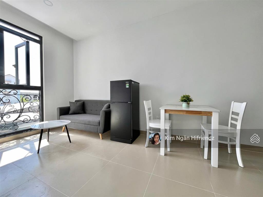 1 phòng ngủ + 1 phòng khách  tách bếp ngay cầu thanh đa  có thang máy  được nuôi pet