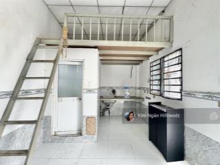 Cho thuê phòng trọ có gác và có ban công  gần ngay tttm gigamall  siêu thoáng  được sơn sửa lại