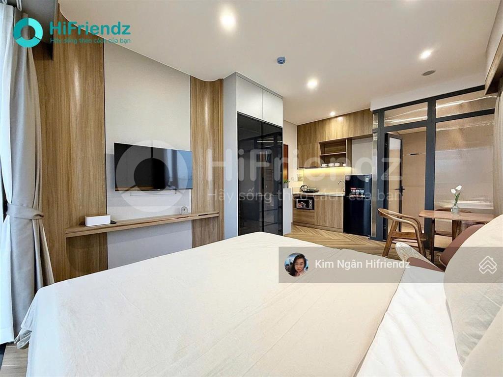 Studio ban công  tone vibe nội thất siêu luxury  ngay sát q1, thảo cầm viên