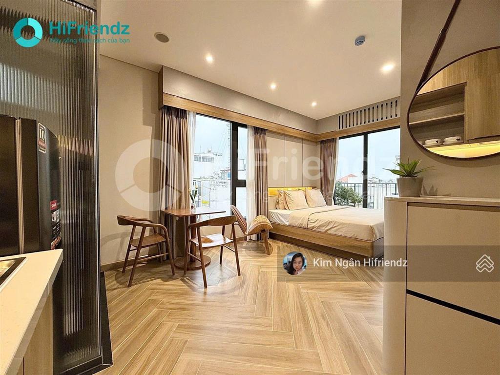Studio ban công  tone vibe nội thất siêu luxury  ngay sát q1, thảo cầm viên