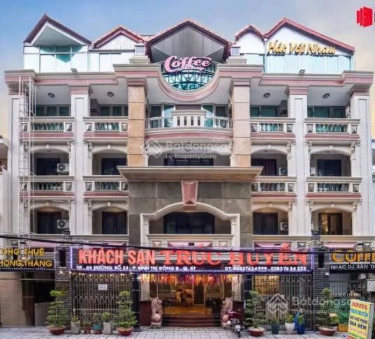 Bán tòa khách sạn khu tên lửa  q. bình tân 20mx 20m  hầm 6 tầng  hdt 350tr/th  giá 72 về 61 tỷ