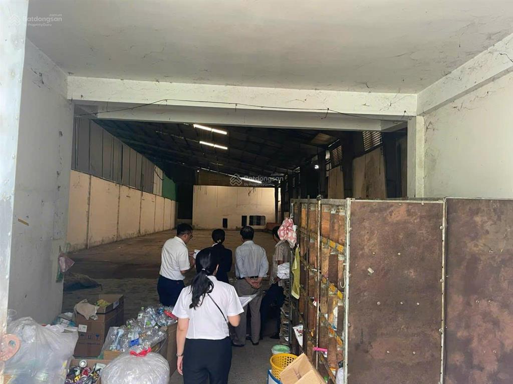 Bán kho, nhà xưởng tại trường chinh, 27,9 tỷ, 1008m2, giá ưu đãi, chính chủ