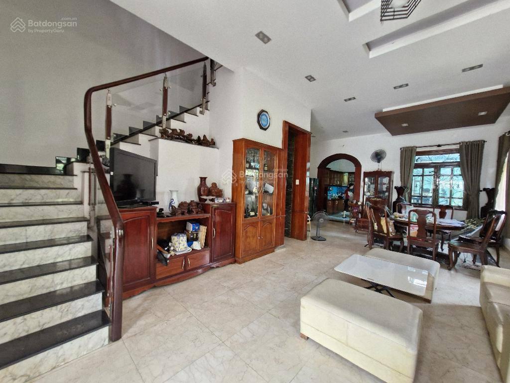 Chuyển nhượng bds lê hữu kiều, vị trí hiếm góc hai mặt tiền giá tốt chỉ 21,9 tỷ, 294m2