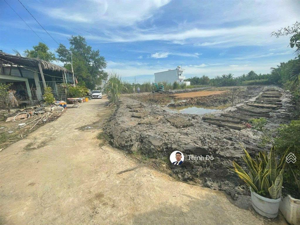 Chuyển nhượng sổ đất 1800m2 thổ cư ngay phà bình khánh, cần giờ, đường ô tô vào đất giá 24 tỷ