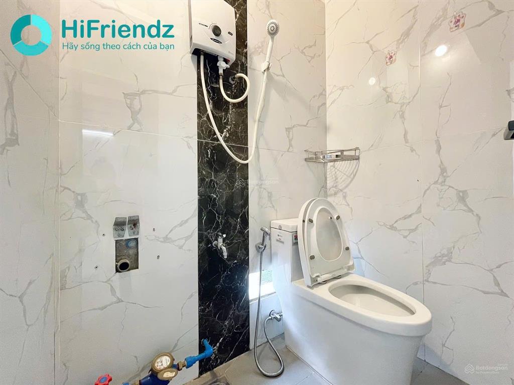 Chính chủ cho thuê duplex phòng thoáng rộng không giới hạn người xe thang máy hầm xe cách đhgtvt 5p