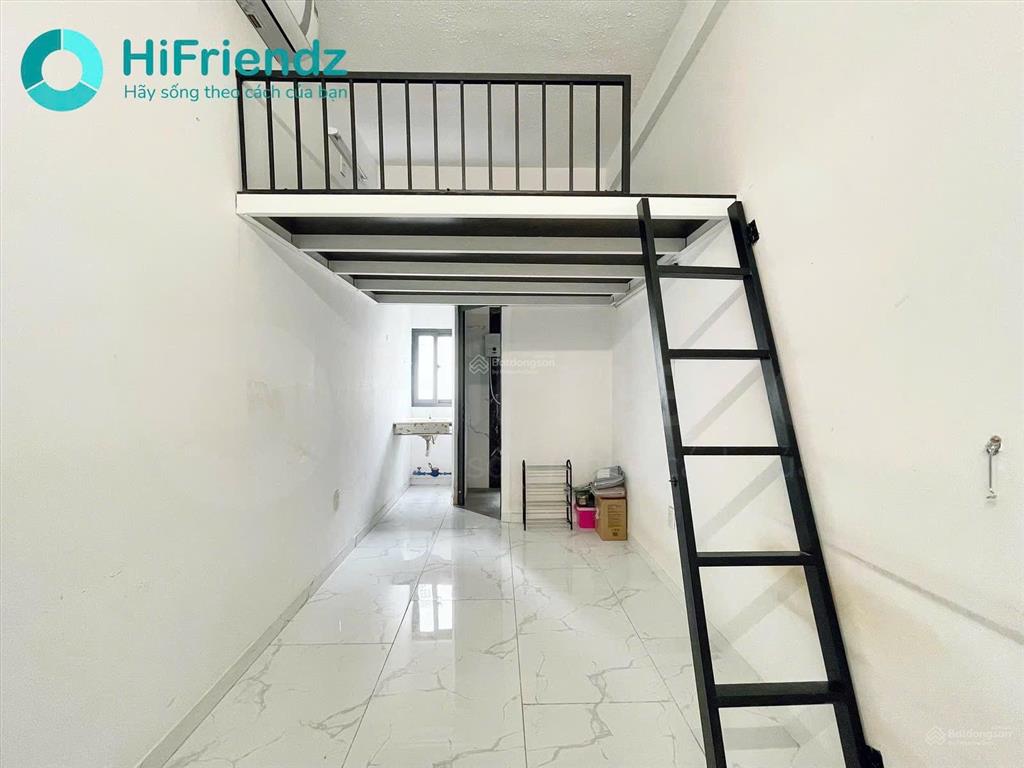 Chính chủ cho thuê duplex phòng thoáng rộng không giới hạn người xe thang máy hầm xe cách đhgtvt 5p