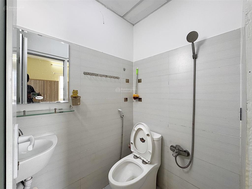 Chính chủ cho thuê phòng studio full nội thất cửa sổ thoáng ngay gần ngã tư hàng xanh điện biên phủ