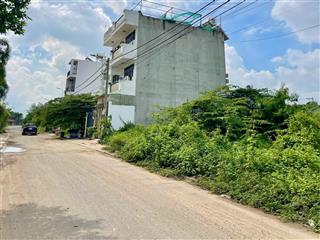 Bán lô đất nằm cạnh vinhomes grand park