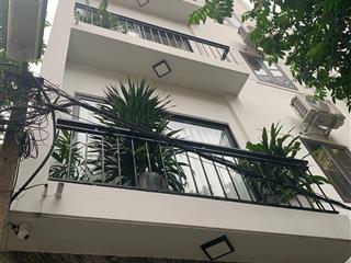 Bán nhà 6 tầng thang máy vị trí đẹp phố nguyễn văn cừ, dt 62m2, giá chào 8,98 tỷ có thương lượng