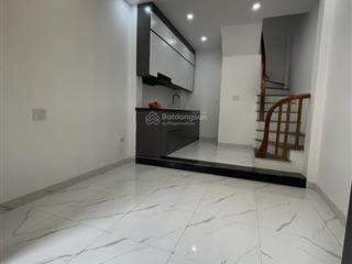 Bán nhà riêng 3pn, 4wc, 30m2, giá 6 tỷ tại hoàng mai, hà nội