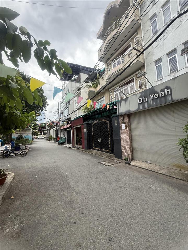 Bán nhà hxh lê quang định, quận bình thạnh. dt 10 x 21m gồm t, 4l hdt 150tr/th giá 32 tỷ