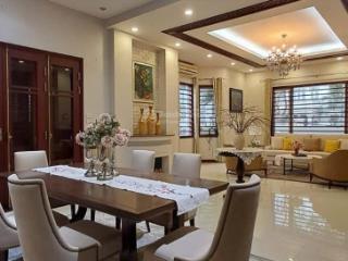 Bán nhà 55/1bis ngô gia tự p. 2 q. 10, dt 313m2, kc 3 tầng, giá 43,5 tỷ