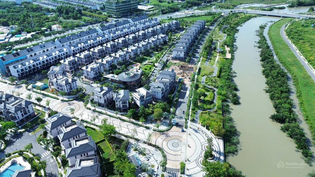 Bán biệt thự 300m2 view sông dãy c1 gs metrocity nhà bè thanh toán theo tiến độ 2026 nhận nhà.