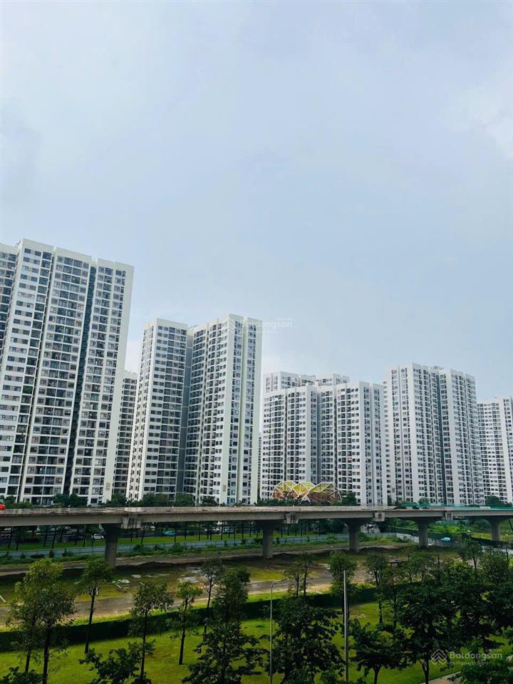2pn góc  74m2  hồ bơi  4,190 tỷ  masteri centre point