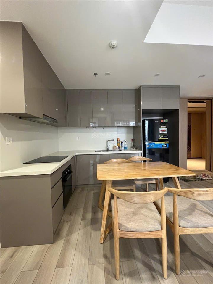 2pn góc  74m2  hồ bơi  4,190 tỷ  masteri centre point