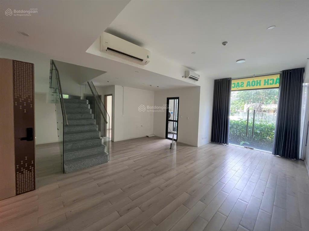 Sắp toang, duplex 4pn  bán 10.2 tỷ all in, lumiere boulevard  đang vay tech 8 tỷ hơn  cần bán