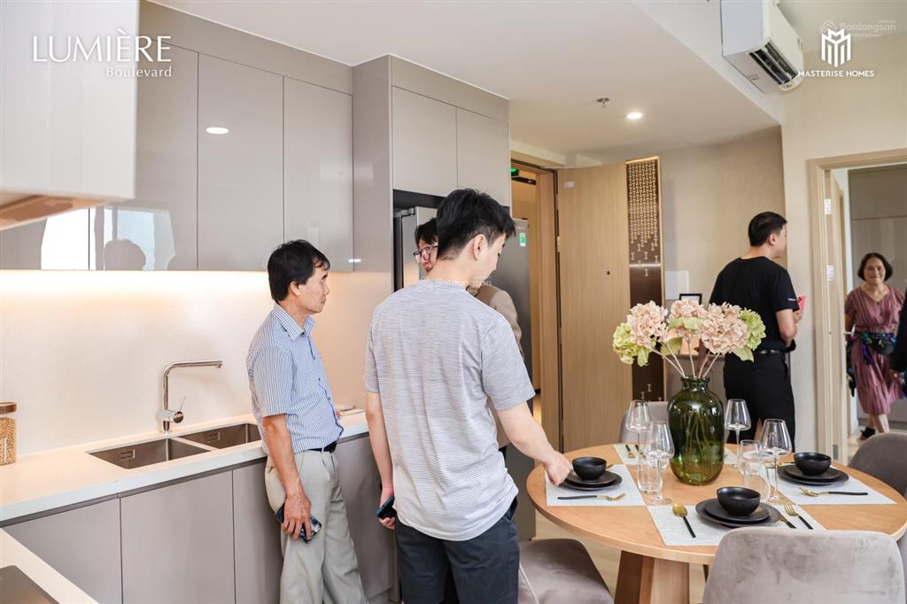 2pn tòa b, hướng mát bán nhanh, 4 tỷ 220 triệu bao hết, lumiere boulevard quận 9, nhận liền