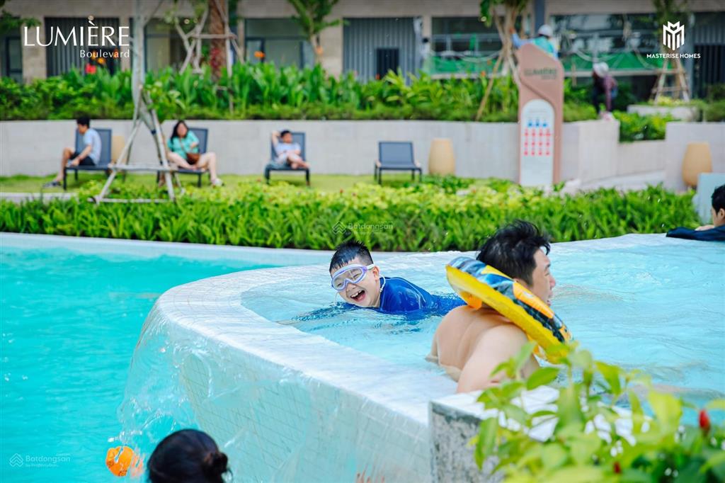 2pn tòa b, hướng mát bán nhanh, 4 tỷ 220 triệu bao hết, lumiere boulevard quận 9, nhận liền