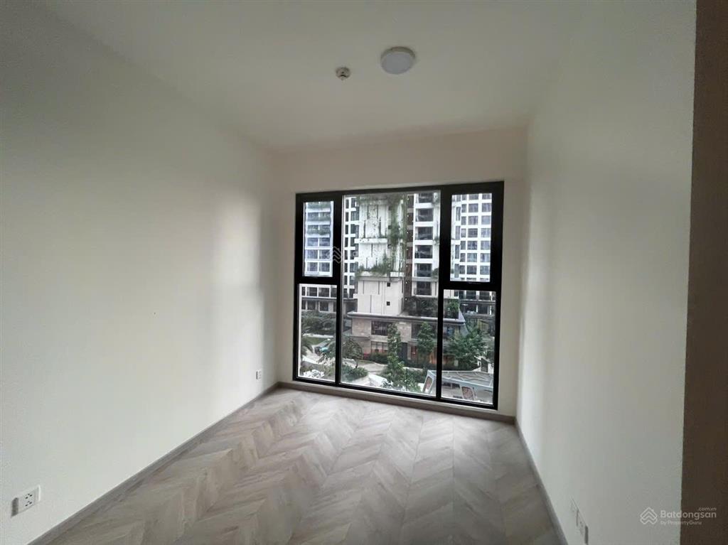 2pn góc tòa e2, view ôm trọn hồ bơi, bán 4 tỷ 720 bao hết, lumiere boulevard, nhận nhà ngay