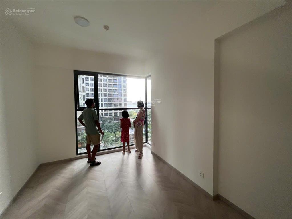 2pn góc tòa e2, view ôm trọn hồ bơi, bán 4 tỷ 720 bao hết, lumiere boulevard, nhận nhà ngay