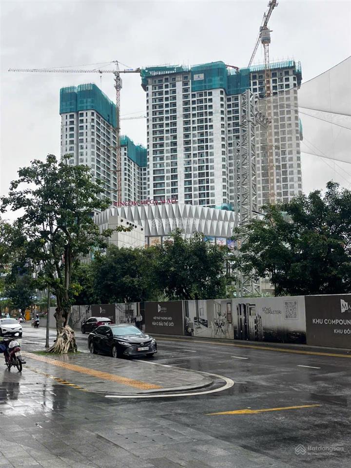 Shophouse 2 tầng tòa c, đối diện trung tâm thương mại  bán 24 tỷ 5 bao hết, masteri centre point