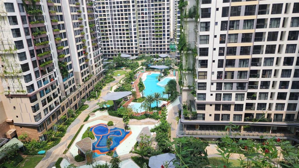 Căn góc 2pn, tòa d  giá bán 4 tỷ 78 bao hết, view trực diện hồ bơi, lumiere boulevard