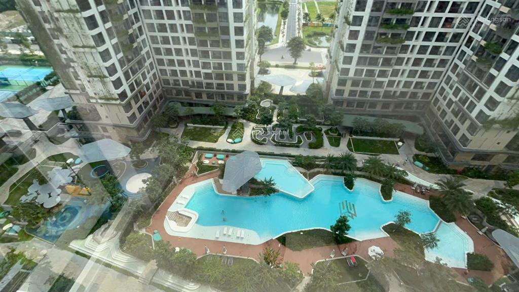 Căn góc 2pn, tòa d  giá bán 4 tỷ 78 bao hết, view trực diện hồ bơi, lumiere boulevard